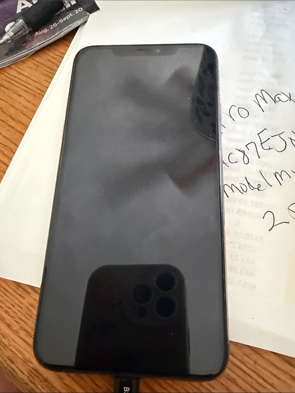 Apple IPhone 11 Pro Max 256gb. 4cases in total one is waterproof